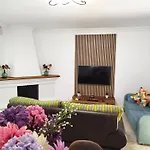 Casa Elena * كونيل ذي لا فرونتيرا