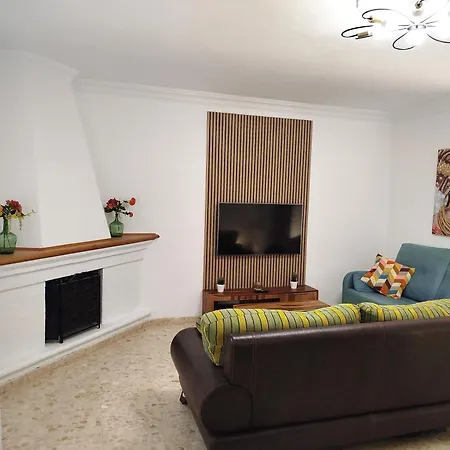 Casa Elena * קוניל דה לה פרונטרה