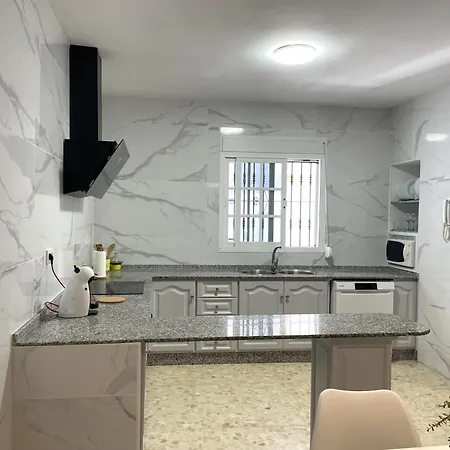 Casa Elena קוניל דה לה פרונטרה