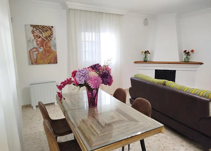 Будинок відпочинку Casa Elena *